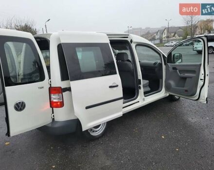 Белый Фольксваген Кадди, объемом двигателя 1.9 л и пробегом 226 тыс. км за 6600 $, фото 57 на Automoto.ua