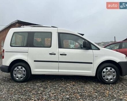 Белый Фольксваген Кадди, объемом двигателя 1.4 л и пробегом 278 тыс. км за 5800 $, фото 17 на Automoto.ua