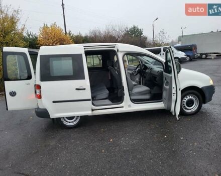 Белый Фольксваген Кадди, объемом двигателя 1.9 л и пробегом 226 тыс. км за 6600 $, фото 66 на Automoto.ua
