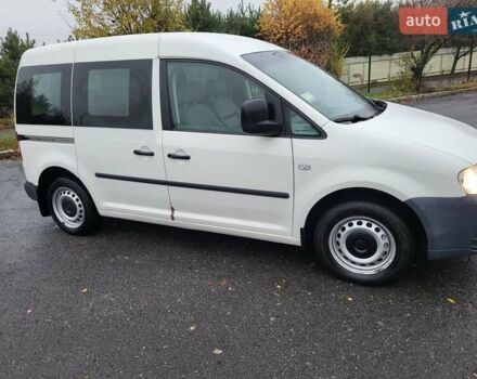 Белый Фольксваген Кадди, объемом двигателя 1.9 л и пробегом 226 тыс. км за 6600 $, фото 7 на Automoto.ua