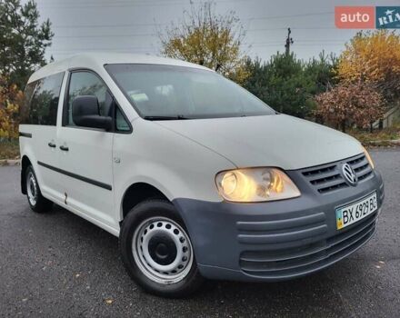 Белый Фольксваген Кадди, объемом двигателя 1.9 л и пробегом 226 тыс. км за 6600 $, фото 5 на Automoto.ua