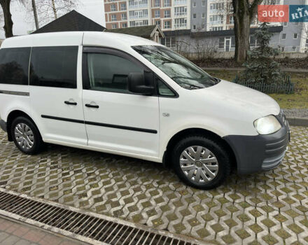 Белый Фольксваген Кадди, объемом двигателя 1.97 л и пробегом 356 тыс. км за 4150 $, фото 4 на Automoto.ua