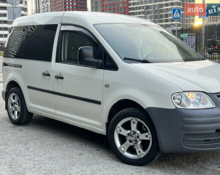 Белый Фольксваген Кадди, объемом двигателя 2 л и пробегом 225 тыс. км за 4950 $, фото 5 на Automoto.ua