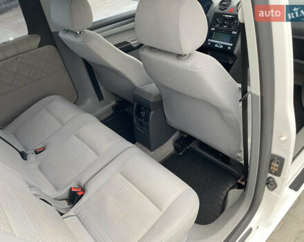 Білий Фольксваген Кадді, об'ємом двигуна 1.9 л та пробігом 245 тис. км за 5800 $, фото 22 на Automoto.ua