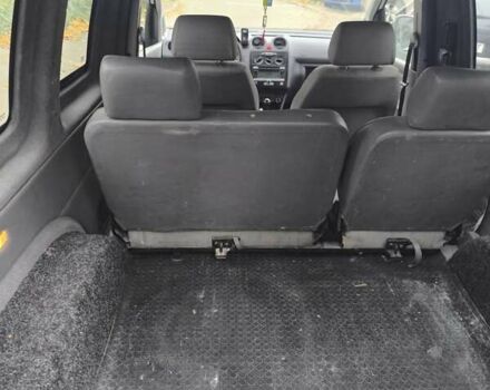 Белый Фольксваген Кадди, объемом двигателя 1.98 л и пробегом 332 тыс. км за 4000 $, фото 5 на Automoto.ua