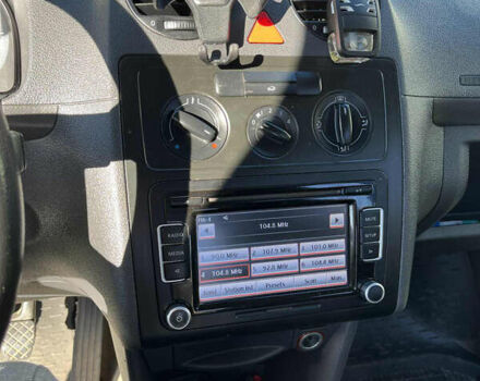 Белый Фольксваген Кадди, объемом двигателя 1.4 л и пробегом 204 тыс. км за 5400 $, фото 10 на Automoto.ua