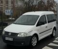 Белый Фольксваген Кадди, объемом двигателя 2 л и пробегом 300 тыс. км за 4950 $, фото 1 на Automoto.ua