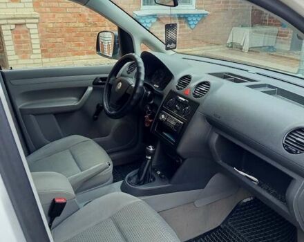 Белый Фольксваген Кадди, объемом двигателя 2 л и пробегом 220 тыс. км за 6200 $, фото 5 на Automoto.ua