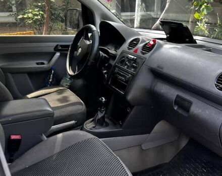 Белый Фольксваген Кадди, объемом двигателя 1.97 л и пробегом 285 тыс. км за 6000 $, фото 4 на Automoto.ua