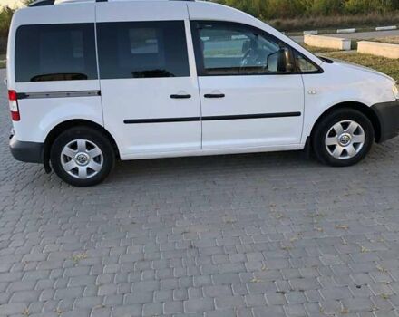 Белый Фольксваген Кадди, объемом двигателя 1.9 л и пробегом 209 тыс. км за 8500 $, фото 9 на Automoto.ua