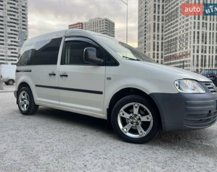 Белый Фольксваген Кадди, объемом двигателя 2 л и пробегом 225 тыс. км за 4950 $, фото 3 на Automoto.ua