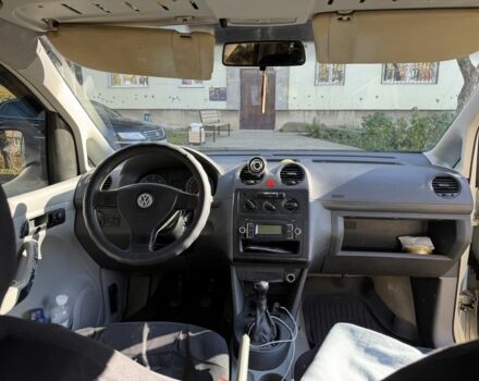 Белый Фольксваген Кадди, объемом двигателя 2 л и пробегом 400 тыс. км за 3800 $, фото 8 на Automoto.ua