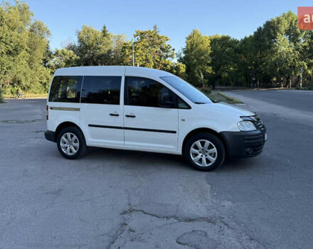 Белый Фольксваген Кадди, объемом двигателя 1.9 л и пробегом 165 тыс. км за 5700 $, фото 4 на Automoto.ua