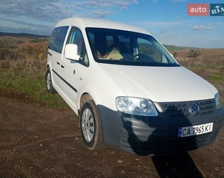 Белый Фольксваген Кадди, объемом двигателя 1.97 л и пробегом 159 тыс. км за 6000 $, фото 8 на Automoto.ua