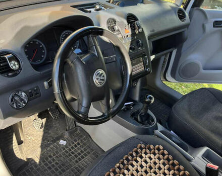 Белый Фольксваген Кадди, объемом двигателя 1.4 л и пробегом 204 тыс. км за 5400 $, фото 14 на Automoto.ua