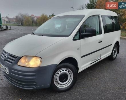 Белый Фольксваген Кадди, объемом двигателя 1.9 л и пробегом 226 тыс. км за 6600 $, фото 2 на Automoto.ua