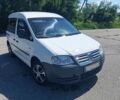 Белый Фольксваген Кадди, объемом двигателя 2 л и пробегом 350 тыс. км за 5372 $, фото 1 на Automoto.ua