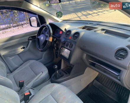 Белый Фольксваген Кадди, объемом двигателя 1.9 л и пробегом 232 тыс. км за 5750 $, фото 15 на Automoto.ua