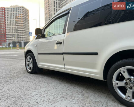 Белый Фольксваген Кадди, объемом двигателя 2 л и пробегом 225 тыс. км за 4950 $, фото 27 на Automoto.ua