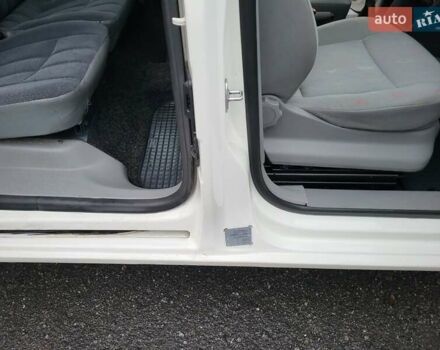 Белый Фольксваген Кадди, объемом двигателя 1.9 л и пробегом 226 тыс. км за 6600 $, фото 84 на Automoto.ua