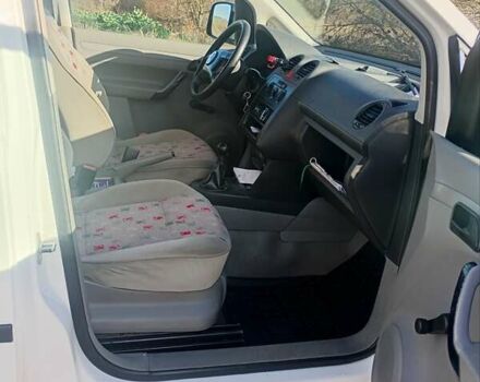 Белый Фольксваген Кадди, объемом двигателя 1.97 л и пробегом 159 тыс. км за 6000 $, фото 6 на Automoto.ua