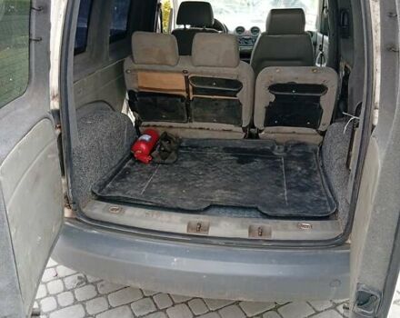 Белый Фольксваген Кадди, объемом двигателя 2 л и пробегом 378 тыс. км за 3500 $, фото 11 на Automoto.ua