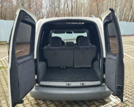 Белый Фольксваген Кадди, объемом двигателя 1.97 л и пробегом 257 тыс. км за 5300 $, фото 16 на Automoto.ua