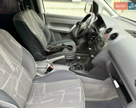 Фольксваген Кадди 2007 в Тернополе на Automoto.ua Белый Фольксваген Кадди, объемом двигателя 2 л и пробегом 257 тыс. км за 5799 $, фото 39 на Automoto.ua