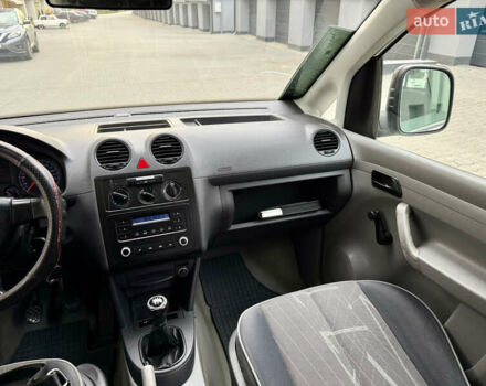 Фольксваген Кадди 2007 в Тернополе на Automoto.ua Белый Фольксваген Кадди, объемом двигателя 2 л и пробегом 257 тыс. км за 5799 $, фото 52 на Automoto.ua