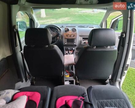 Белый Фольксваген Кадди, объемом двигателя 1.9 л и пробегом 465 тыс. км за 5800 $, фото 6 на Automoto.ua