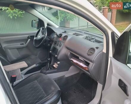 Белый Фольксваген Кадди, объемом двигателя 1.9 л и пробегом 465 тыс. км за 5800 $, фото 10 на Automoto.ua