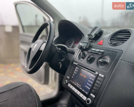 Білий Фольксваген Кадді, об'ємом двигуна 1.9 л та пробігом 280 тис. км за 6299 $, фото 19 на Automoto.ua