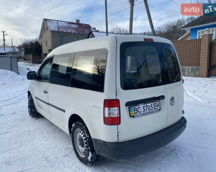 Белый Фольксваген Кадди, объемом двигателя 1.9 л и пробегом 212 тыс. км за 5400 $, фото 2 на Automoto.ua