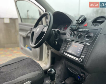 Білий Фольксваген Кадді, об'ємом двигуна 1.9 л та пробігом 280 тис. км за 6299 $, фото 18 на Automoto.ua