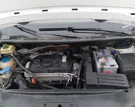 Белый Фольксваген Кадди, объемом двигателя 1.9 л и пробегом 200 тыс. км за 8000 $, фото 4 на Automoto.ua