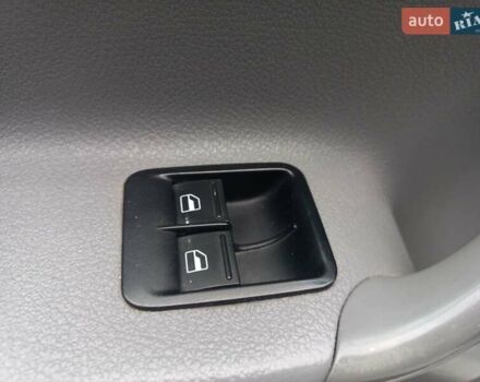 Белый Фольксваген Кадди, объемом двигателя 1.9 л и пробегом 413 тыс. км за 4200 $, фото 19 на Automoto.ua