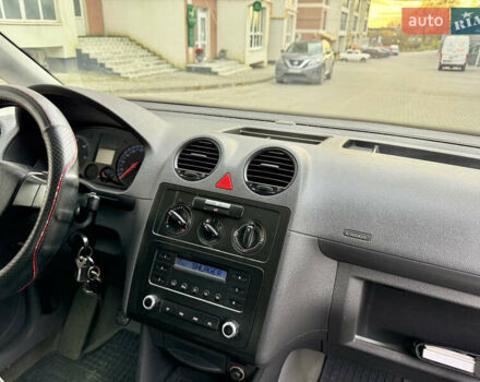 Фольксваген Кадди 2007 в Тернополе на Automoto.ua Белый Фольксваген Кадди, объемом двигателя 2 л и пробегом 257 тыс. км за 5799 $, фото 43 на Automoto.ua