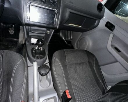 Белый Фольксваген Кадди, объемом двигателя 2 л и пробегом 385 тыс. км за 4500 $, фото 5 на Automoto.ua