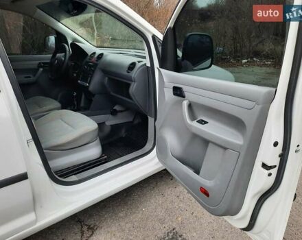 Білий Фольксваген Кадді, об'ємом двигуна 2 л та пробігом 232 тис. км за 5600 $, фото 18 на Automoto.ua