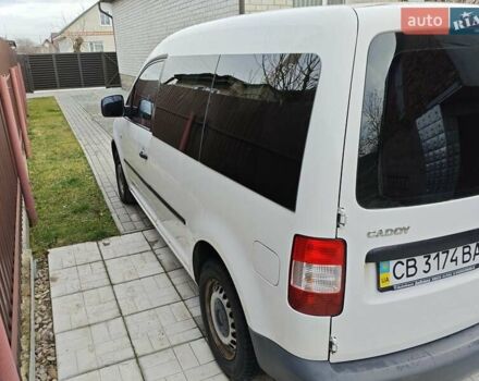 Белый Фольксваген Кадди, объемом двигателя 2 л и пробегом 279 тыс. км за 4800 $, фото 1 на Automoto.ua