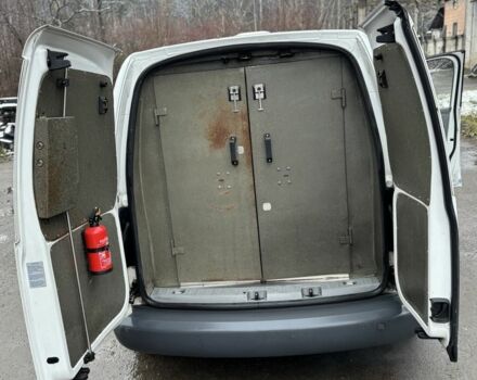 Белый Фольксваген Кадди, объемом двигателя 1.9 л и пробегом 337 тыс. км за 2350 $, фото 23 на Automoto.ua