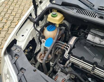 Белый Фольксваген Кадди, объемом двигателя 1.97 л и пробегом 257 тыс. км за 5300 $, фото 31 на Automoto.ua