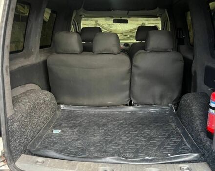 Белый Фольксваген Кадди, объемом двигателя 2 л и пробегом 385 тыс. км за 4500 $, фото 3 на Automoto.ua