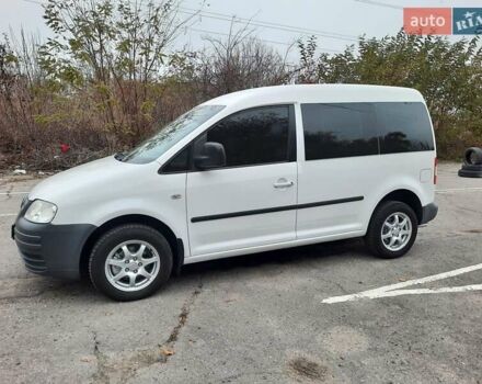 Білий Фольксваген Кадді, об'ємом двигуна 2 л та пробігом 232 тис. км за 5600 $, фото 5 на Automoto.ua