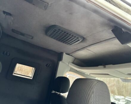 Белый Фольксваген Кадди, объемом двигателя 1.9 л и пробегом 337 тыс. км за 2350 $, фото 16 на Automoto.ua