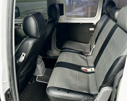 Белый Фольксваген Кадди, объемом двигателя 1.6 л и пробегом 295 тыс. км за 4200 $, фото 10 на Automoto.ua