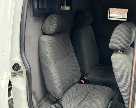 Белый Фольксваген Кадди, объемом двигателя 1.9 л и пробегом 337 тыс. км за 2350 $, фото 15 на Automoto.ua