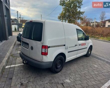 Белый Фольксваген Кадди, объемом двигателя 1.9 л и пробегом 413 тыс. км за 4200 $, фото 3 на Automoto.ua