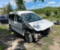 Белый Фольксваген Кадди, объемом двигателя 2 л и пробегом 200 тыс. км за 2300 $, фото 4 на Automoto.ua