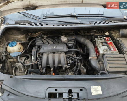 Білий Фольксваген Кадді, об'ємом двигуна 1.6 л та пробігом 477 тис. км за 3489 $, фото 11 на Automoto.ua